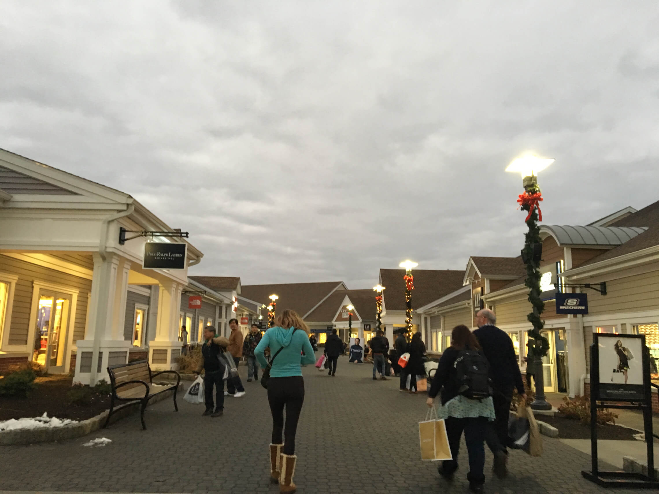 ニューヨーク Black Friday Woodbury Common アウトレット！ SKYUS Co., Ltd.